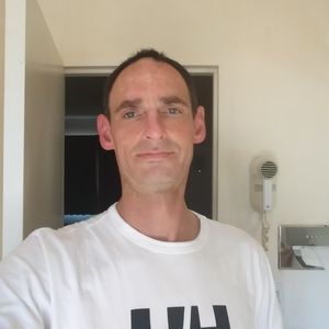 Meet your Posher, Larry